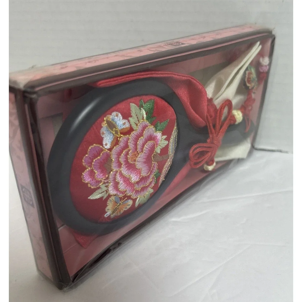Embroidery Hand Mirror With‎ Peony Pattern New, Red